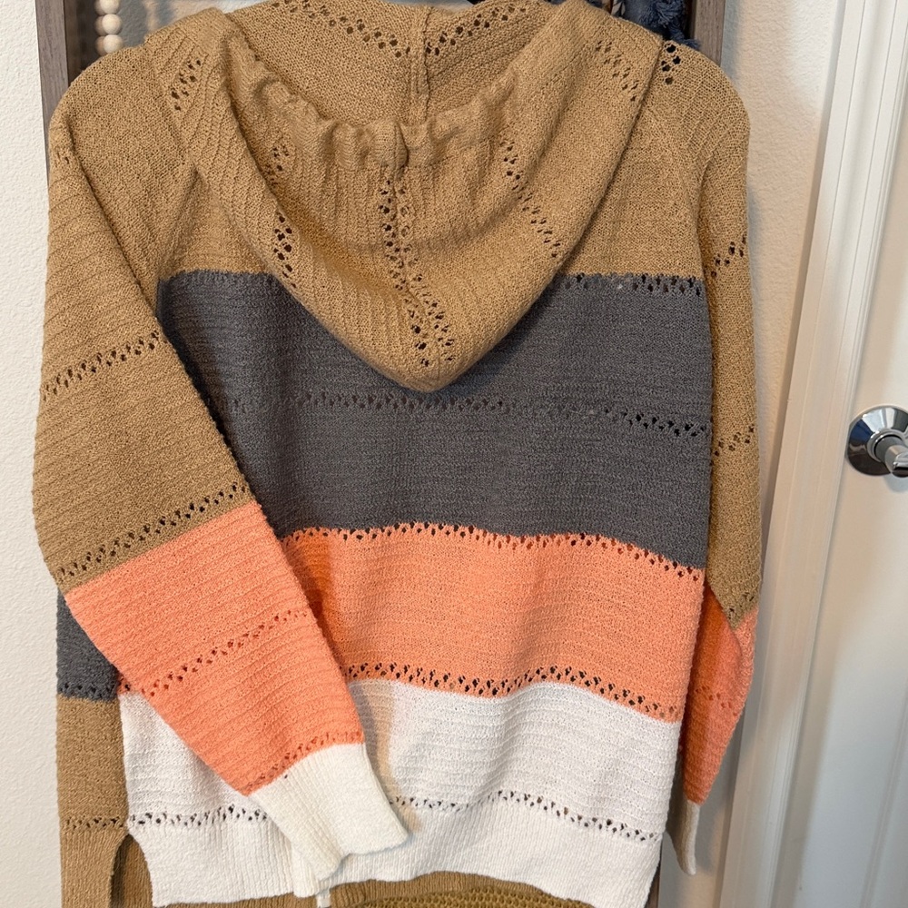 Colorblock Hooded Sweater - Picture 5 of 5